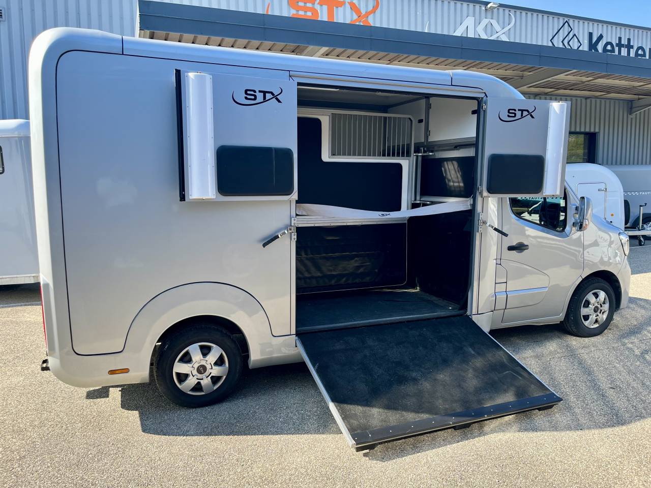 Van per Cavalli STX  2021 Occasione