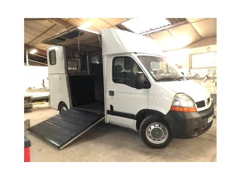 Van per Cavalli Renault Master II 2006 Occasione