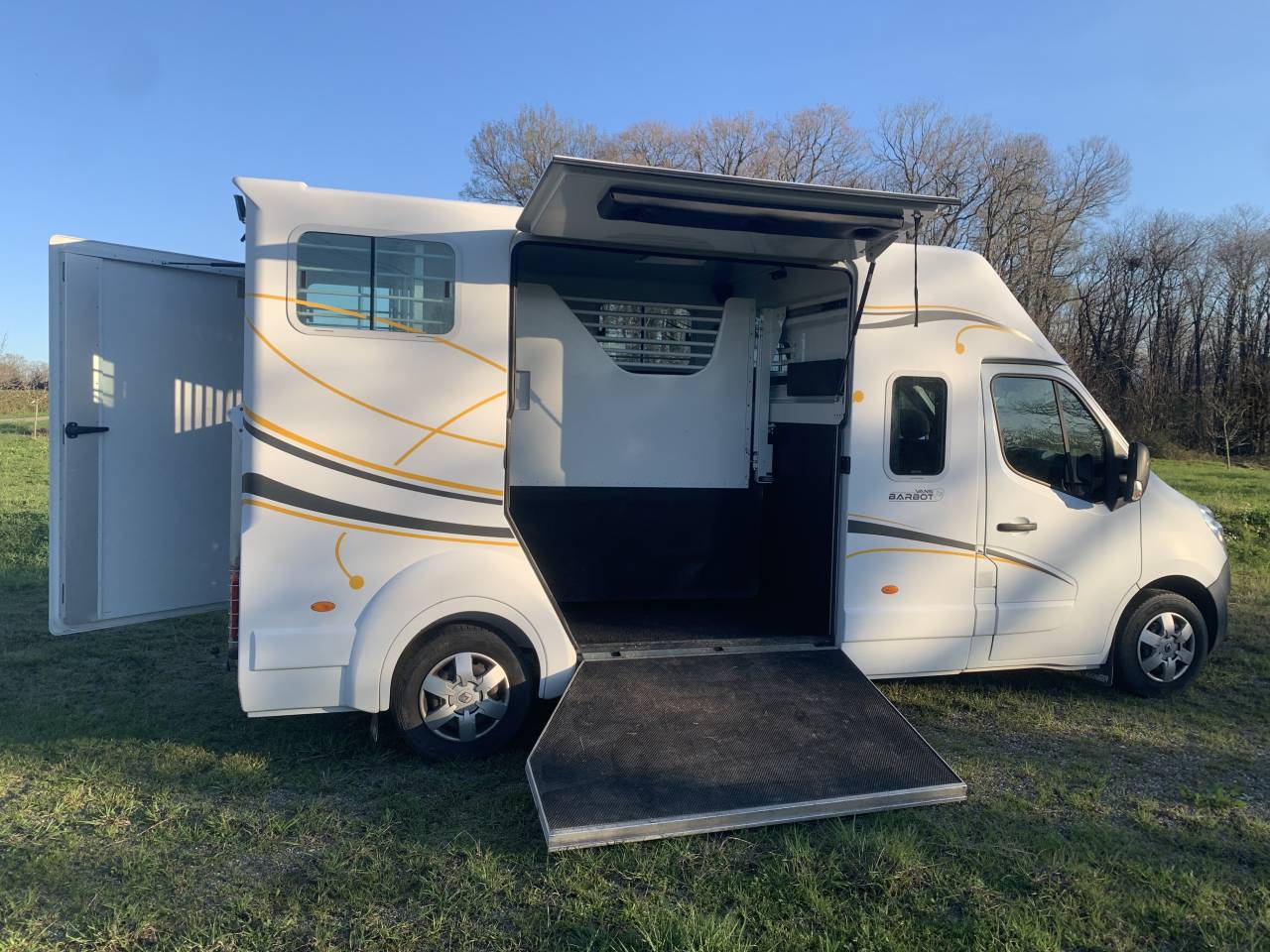 Van per Cavalli Barbot Renault MASTER 2.3L DCI 165CV TWIN TURBO 2016 Occasione