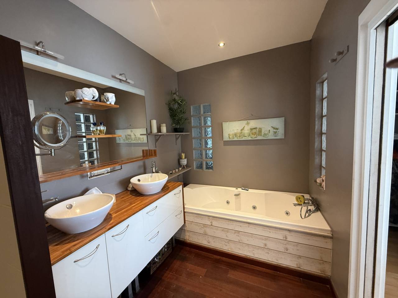 Propriet&agrave; equestre In vendita Gironde