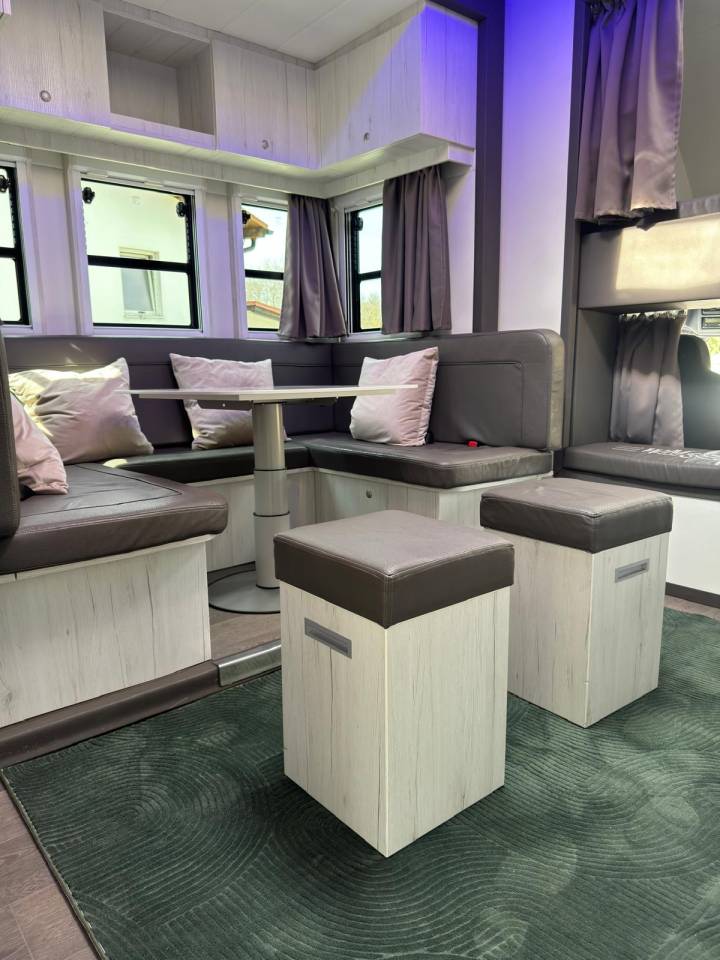 Camion per Cavalli Mercedes MERCEDES-BENZ 0 Occasione