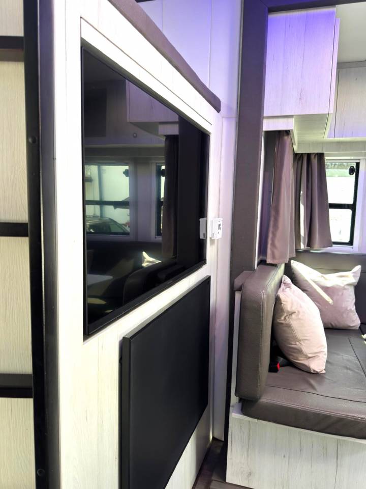 Camion per Cavalli Mercedes MERCEDES-BENZ 0 Occasione