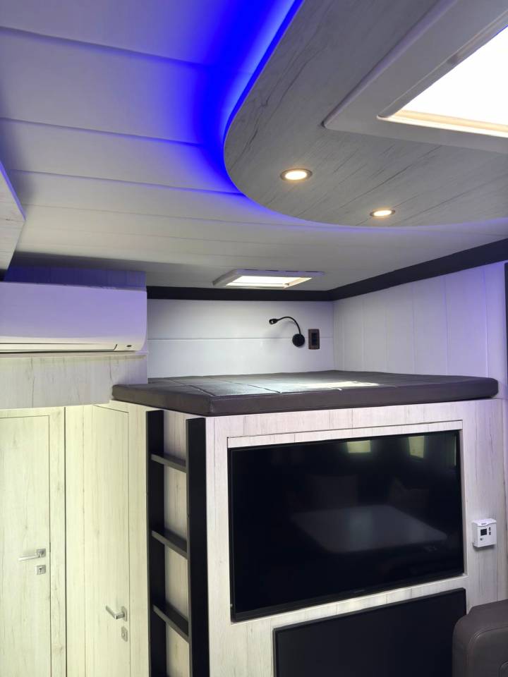 Camion per Cavalli Mercedes MERCEDES-BENZ 0 Occasione