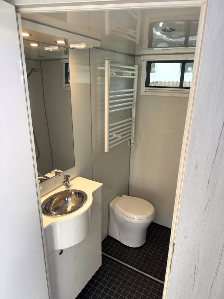 Camion per Cavalli Mercedes MERCEDES-BENZ 0 Occasione