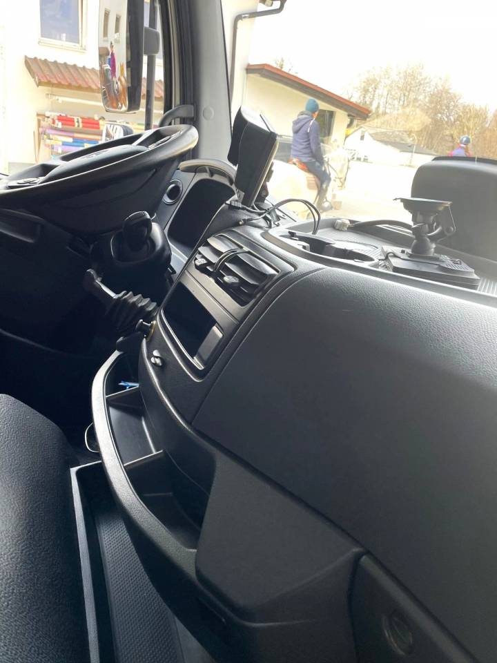 Camion per Cavalli Mercedes MERCEDES-BENZ 0 Occasione