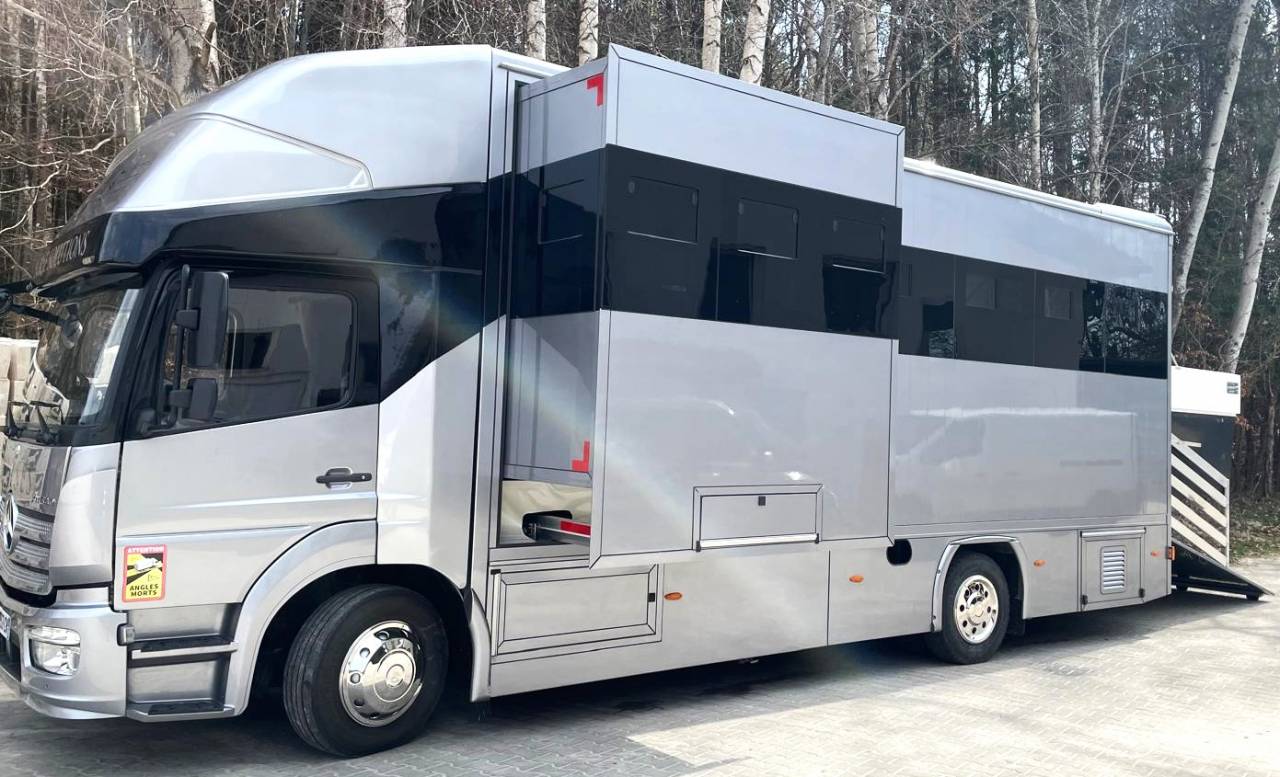Camion per Cavalli Mercedes MERCEDES-BENZ 0 Occasione