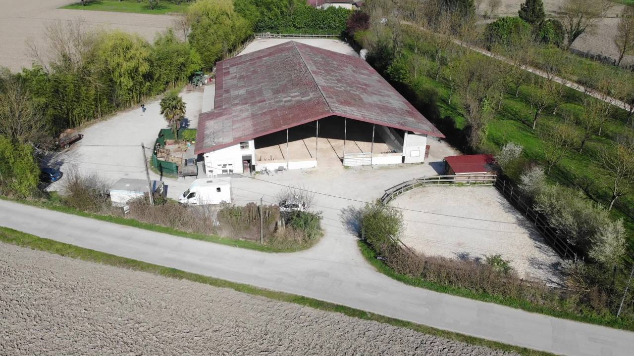 Pony club In vendita Is&egrave;re