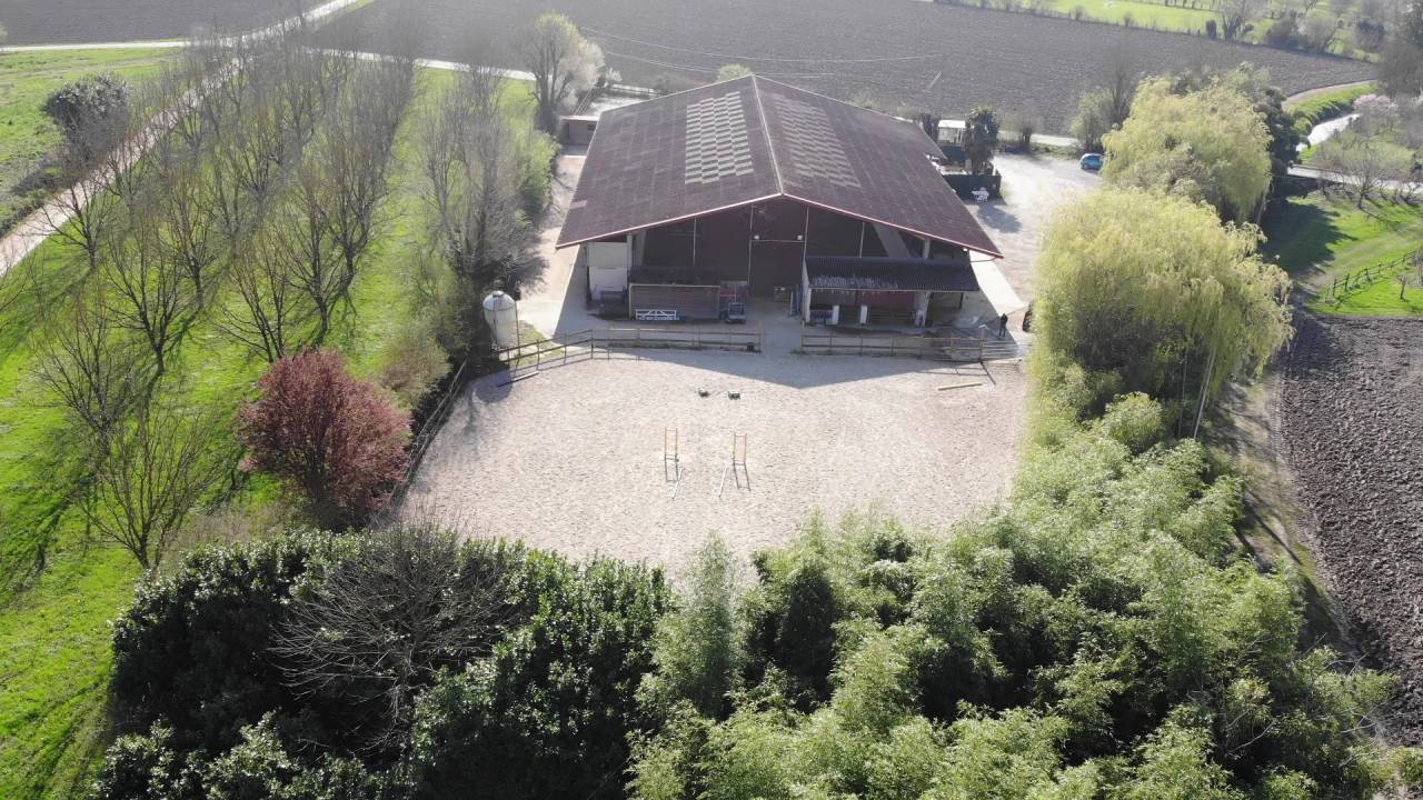 Pony club In vendita Is&egrave;re