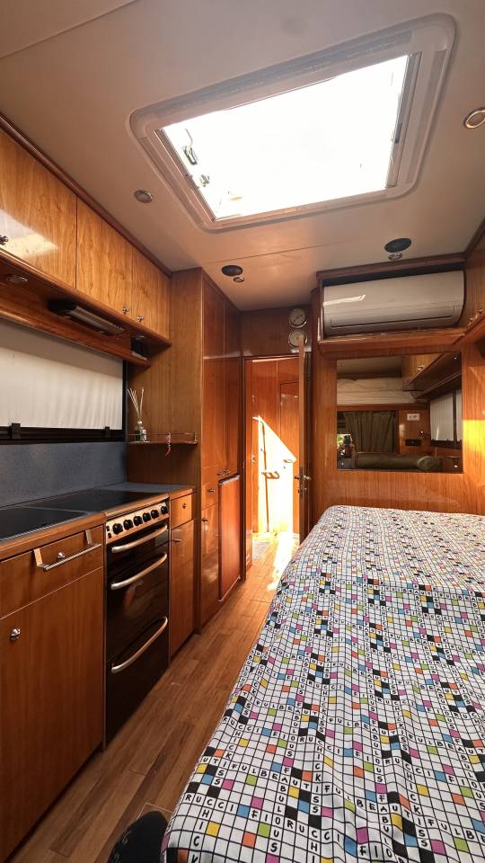 VAN IVECO OAKLEY 4 cavalli con living 