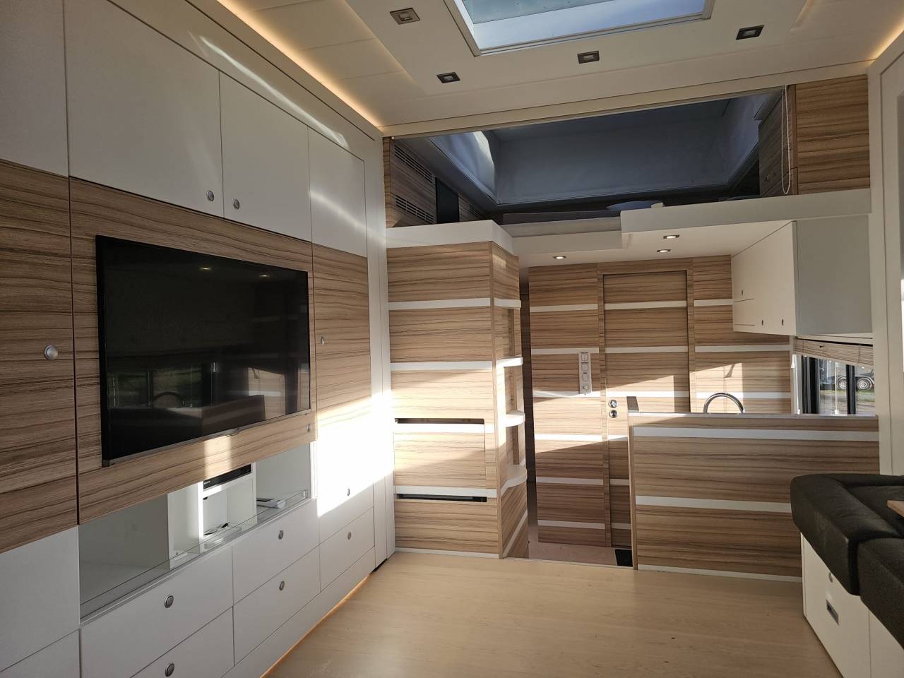 Camion per Cavalli STX  2016 Occasione