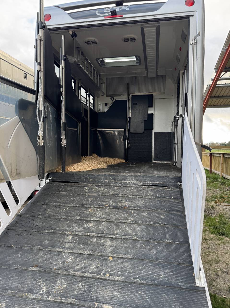 Camion per Cavalli STX  2016 Occasione