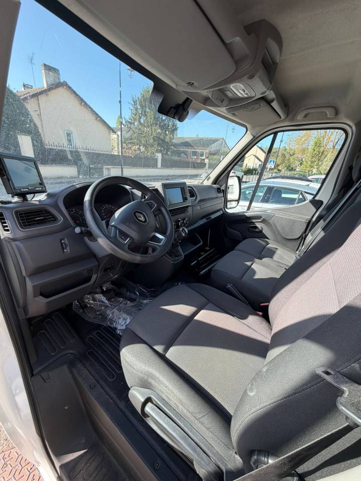 Van per Cavalli Renault  2020 Occasione