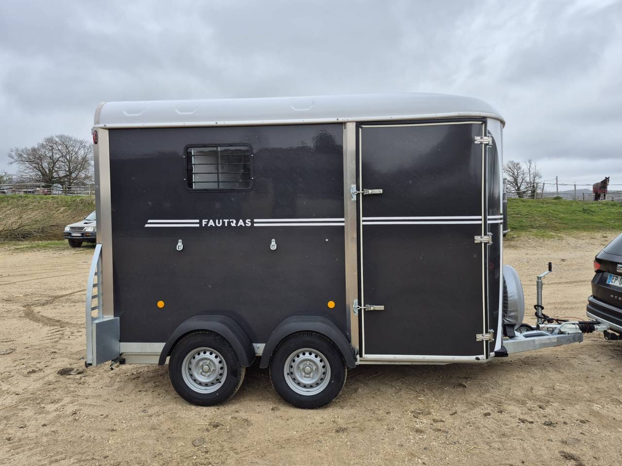 Trailer Fautras Oblic X2 2 Cavalli 2026 Nuovo