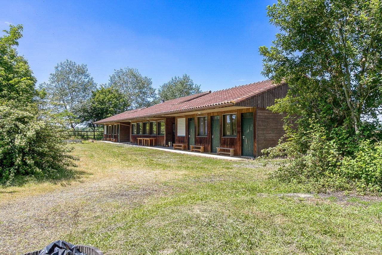 Scuderia per proprietari In vendita Hautes-Pyr&eacute;n&eacute;es