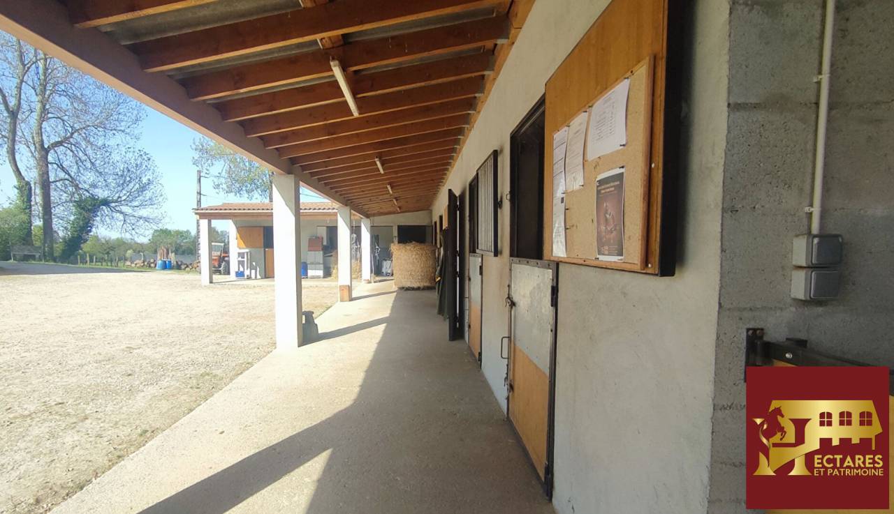 Scuderia per proprietari In vendita Is&egrave;re