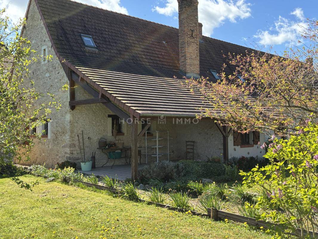 Propriet&agrave; equestre In vendita Sarthe