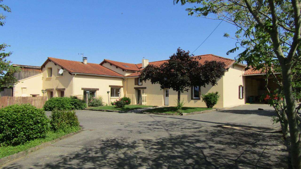 Propriet&agrave; equestre In vendita Haute-Garonne