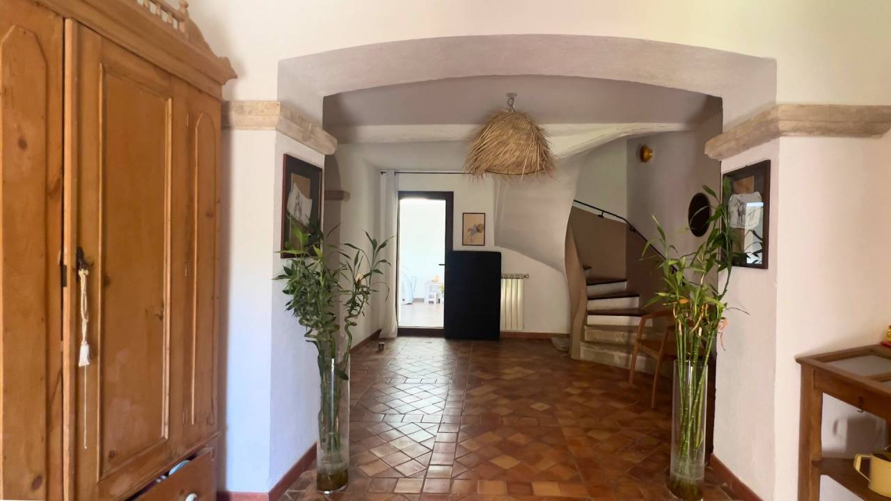 Propriet&agrave; equestre In vendita Vaucluse