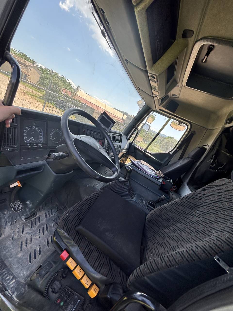 Camion per Cavalli Renault Prenium 1997 Occasione