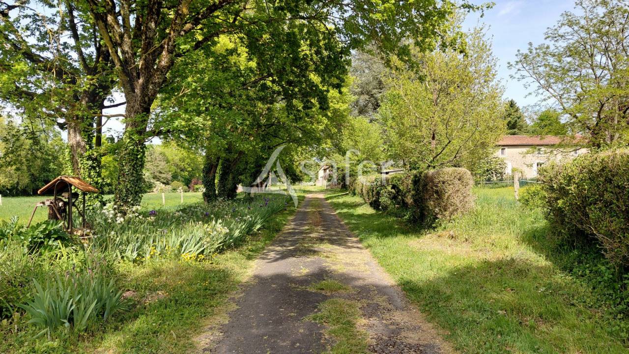 Propriet&agrave; equestre In vendita Deux-S&egrave;vres