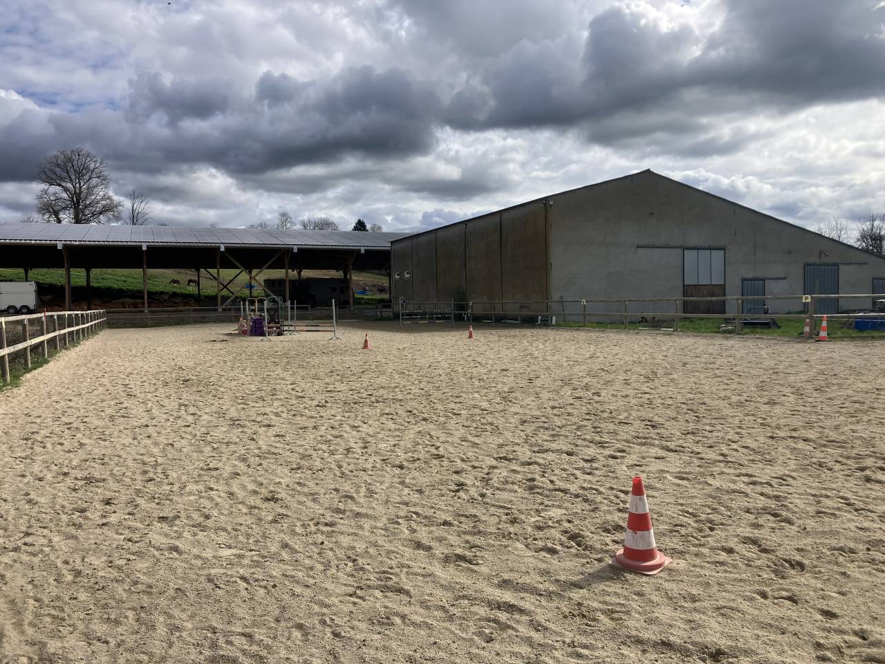 Centro ippico In vendita Puy-de-D&ocirc;me