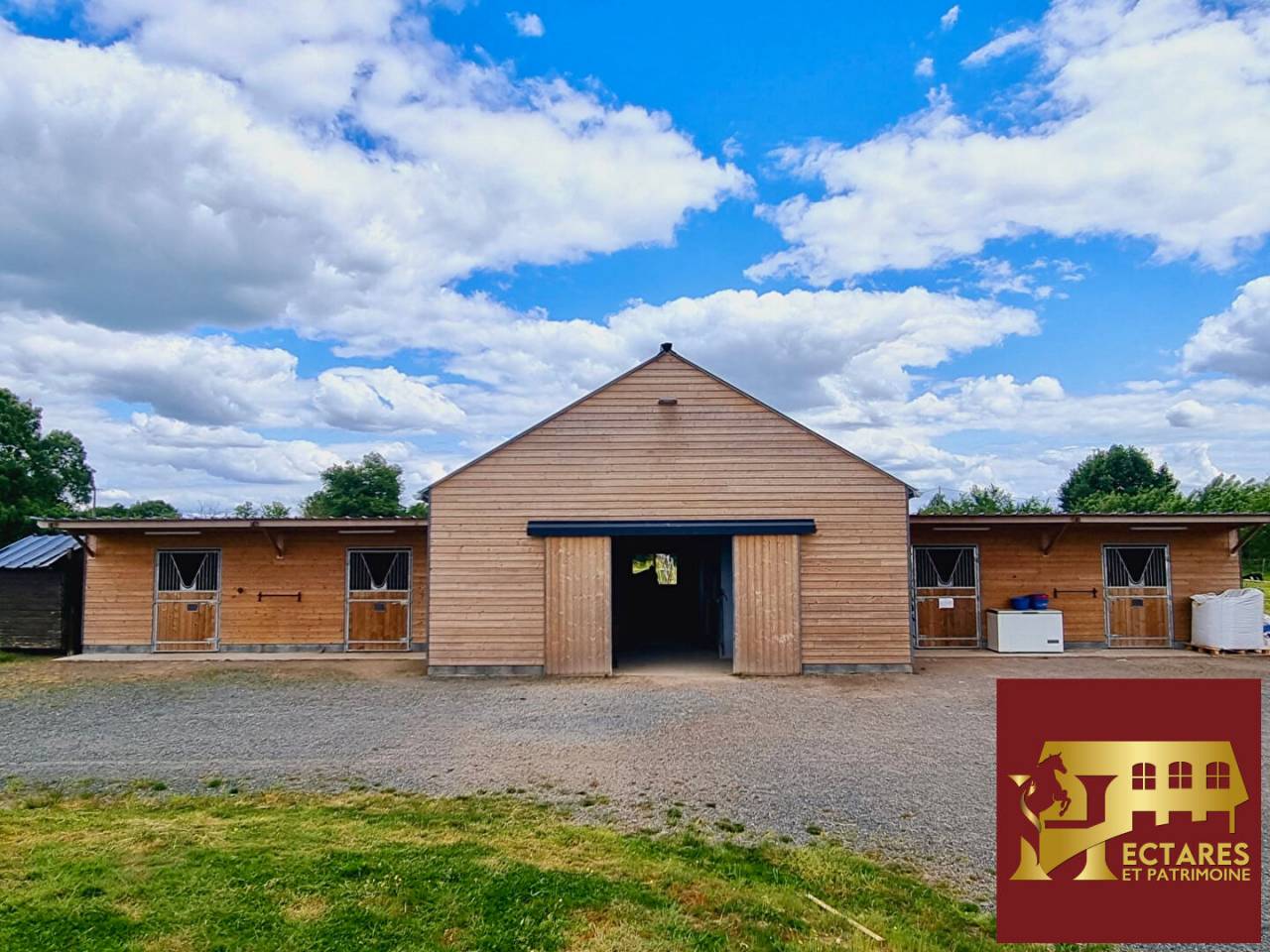 Propriet&agrave; equestre In vendita Maine-et-Loire