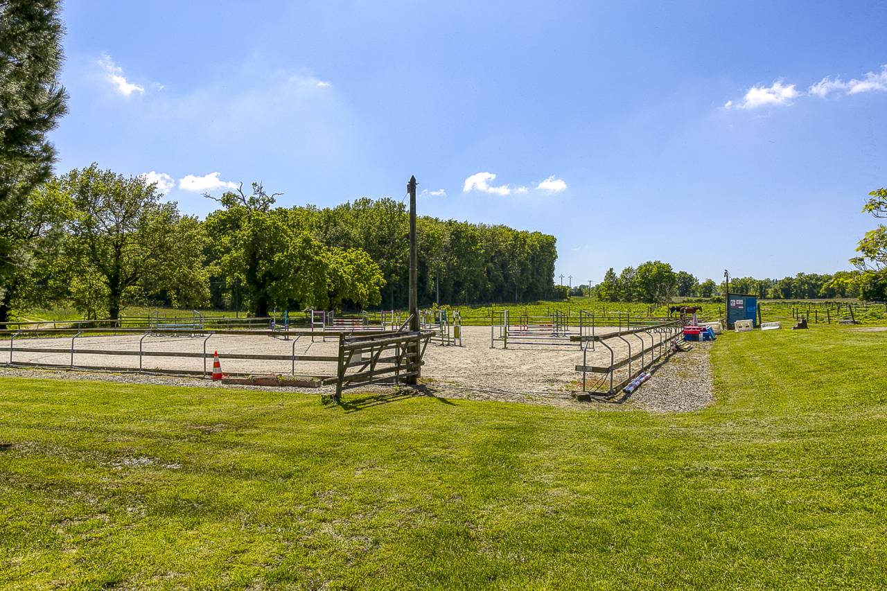 Propriet&agrave; equestre In vendita Gers