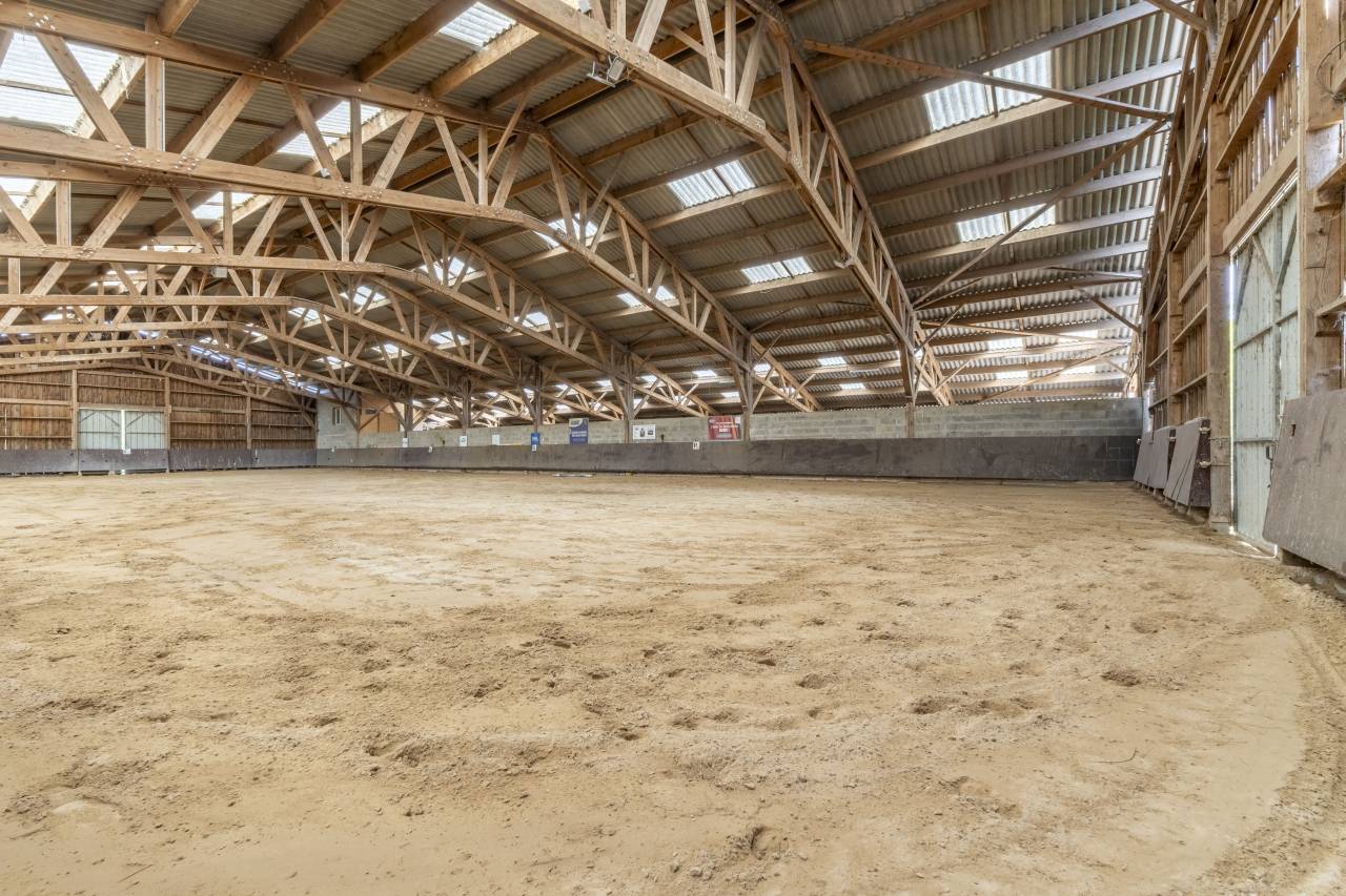 Centro di stagione cavallo In vendita Dr&ocirc;me
